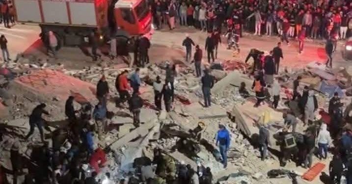ارتفاع ضحايا انهيار بنايتين في فاس إلى 22 قت_يلا