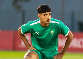 شيفيلد يونايتد يقترب من ضم المدافع المغربي شادي رياض