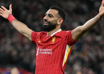 نجم مغربي مرشح لتعويض محمد صلاح داخل ليفربول