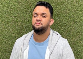 أسامة رمزي يفضح جشع “شناقة” تذاكر الكان