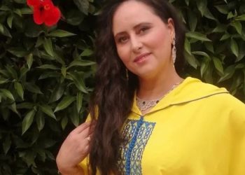 نجاة الفنانة منال الصديقي من حادث كاد يو-دي بحياتها
