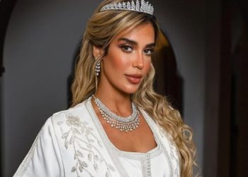 كريمة غيث تعثر على جهاز تنصّت داخل سيارتها