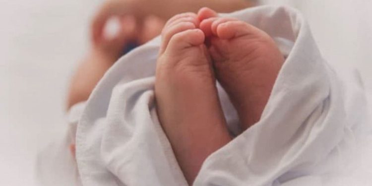 سطات..العثور على رضيع متخلى عنه يثير الاستنفار