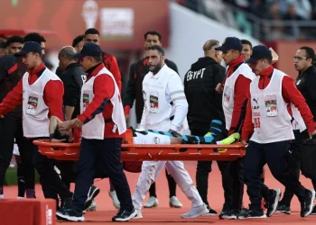 المصري محمد حمدي يغادر المغرب لإجراء عملية جراحية في ألمانيا