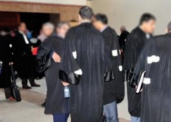 إضراب شامل للمحامين واحتجاج أمام وزارة العدل بالرباط