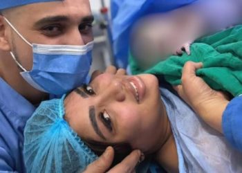 الفنانة أميمة باعزية تُرزق بمولودتها الثانية