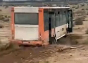 انحراف حافلة بتارودانت بعد سحب المقود من قبل راكب مختل عقليًا