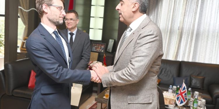 حموشي يستقبل سفراء بريطانيا والغابون وماليزيا لتعزيز التعاون الأمني مع المغرب