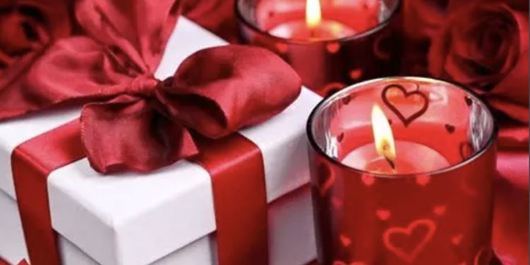عيد الحب.. من قصة دينية قديمة إلى ظاهرة عالمية
