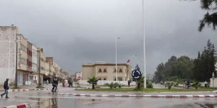 توقيف مشتبه فيهما في سرقة وكالة لتحويل الأموال بمدينة الخميسات
