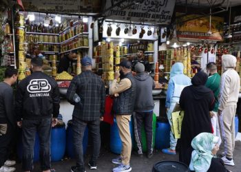 من ثقافة الادخار إلى هوس الشراء: جدل يتجدد كل رمضان