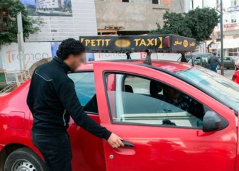 الصندوق الوطني للضمان الاجتماعي يوضح إلزامية اشتراكات مهنيي سيارات الأجرة وشروط الإعفاء من غرامات التأخير”