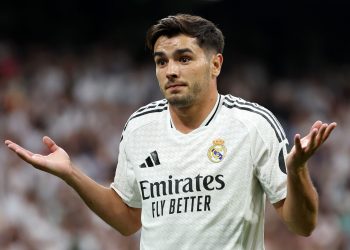 مدرب ريال مدريد يدافع عن وضعية إبراهيم دياز