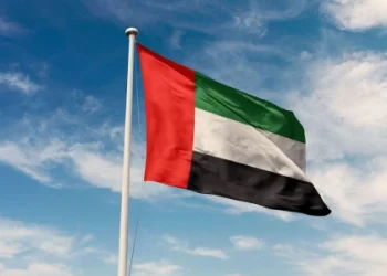 الإمارات تدين الهجوم الصاروخي الإيراني: “لن نسمح باستخدام أراضي المنطقة لتصفية الحسابات