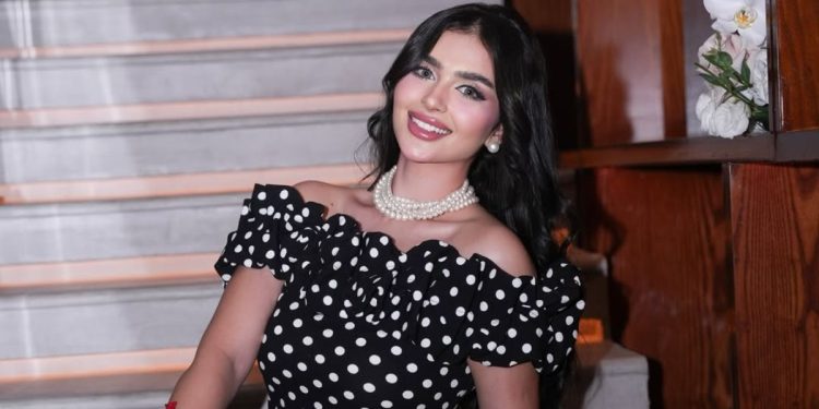 ميس دعاء تقتني سيارة “بورش” وتحتفل بتحقيق حلمها