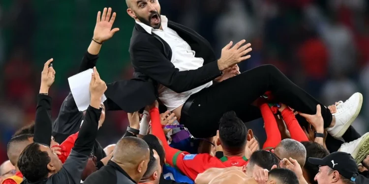 الركراكي يقترب من خوض تجربة أوروبية