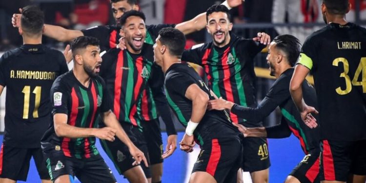 غياب قائد الجيش الملكي عن موقعة بيراميدز