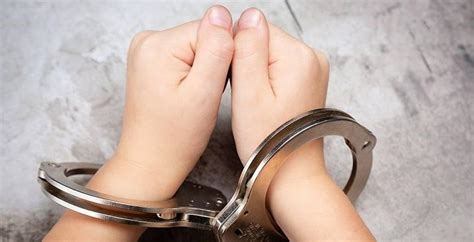الصويرة: توقيف سيدة متهمة بالنصب والابتزاز والادعاء بالتأثير على القضاء