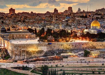 مبادرة إنسانية في القدس.. إفطار رمضاني وكسوة عيد لـ500 طفل يتيم