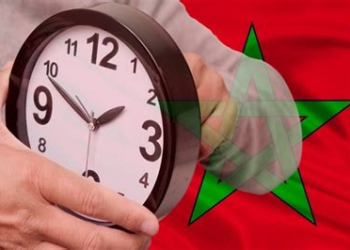 الساعة الإضافية تعود إلى الواجهة: مطالب متزايدة بالرجوع إلى التوقيت القانوني