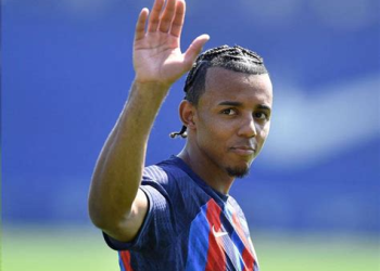 كوندي يرفع قبعة الاحترام لجماهير الوداد الرياضي