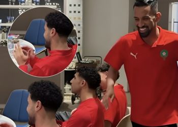 المحمدي يشارك العشاء مع المنتخب ويترك الجماهير متسائلة