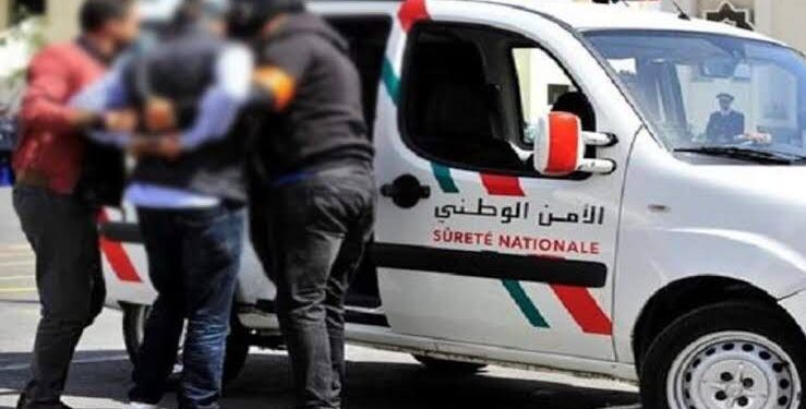في واضحة النهار بالناظور ..عصا_بة تسطو على 9 ملايين سنتيم بحي “المطار”