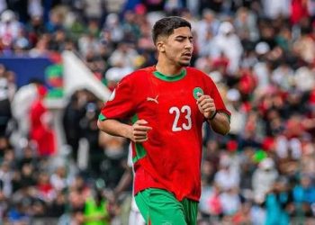 منصف زكري يقترب من الدوري الإنجليزي