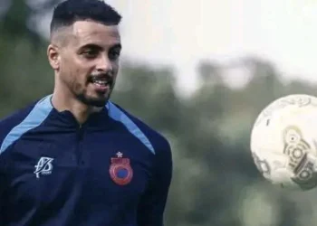 المطيع: استفزازات جماهيرية وتأخير غير مفهوم.. وهذه أسباب إقصاء أولمبيك آسفي