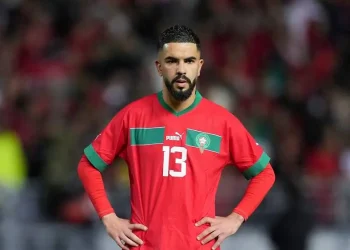 لوزا يُفضّل البقاء في أوروبا.. وواتفورد يتمسك بمطالبه المالية