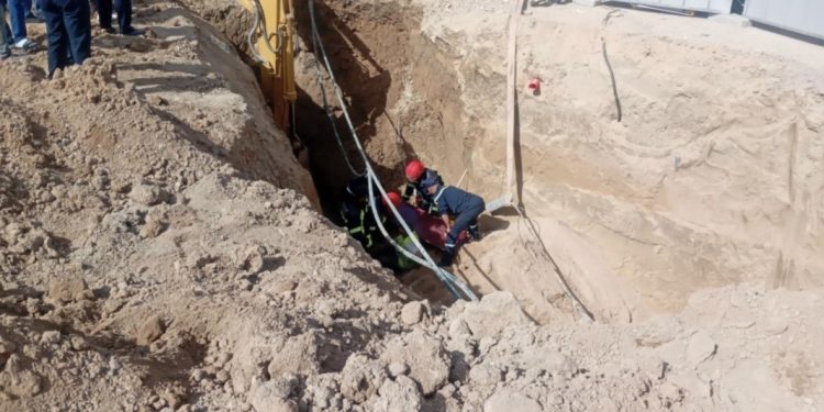 إنقاذ ثلاثة عمال بعد انهيار أرضي مفاجئ بورش للصرف الصحي بجرسيف