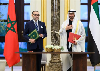 الملك محمد السادس والشيخ محمد بن زايد يبحثان توطيد الشراكة وتطورات الشرق الأوسط