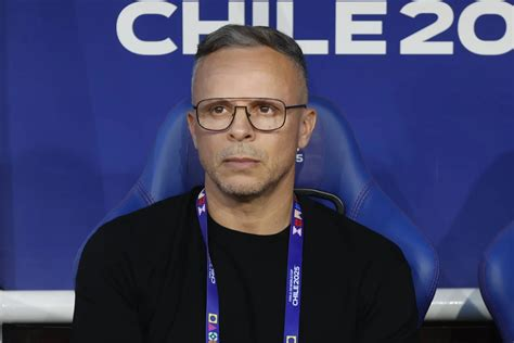 وهبي في جولة أوروبية لحسم قائمة أسود الأطلس لمونديال 2026