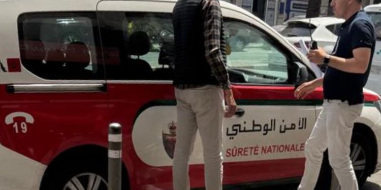 أمن الفداء يعتقل مبحوثا عنه بسرقة 10 هواتف من محل بأنفا و4 قضايا أخرى بدرب سلطان