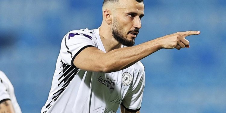 رومان سايس على أعتاب لوسيل