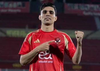 الأهلي يتراجع عن رحيل بنشرقي