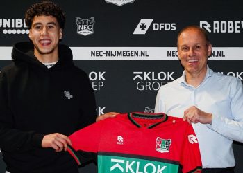 فينورد والأهلي السعودي في صراع على ضم المغربي سامي ويسا