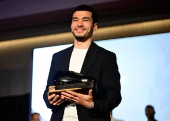 زكرياء الواحدي يتوج بجائزة أفضل لاعب أفريقي في بلجيكا
