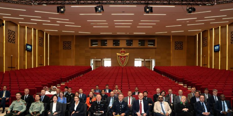 المديرية العامة للأمن الوطني تنظم زيارة ميدانية لضباط الاتصال والملحقين الأمنيين الأجانب بمقرها الجديد ومتحفها بالرباط