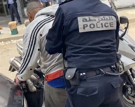 استنفار أمني ببرشيد ينتهي بتوقيف شخص اعتدى على سيارات الشرطة ووكالة بنكية
