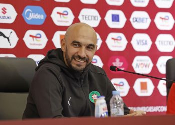 الركراكي يرفض عرض “آر إم سي سبورت” للتحليل في مونديال 2026