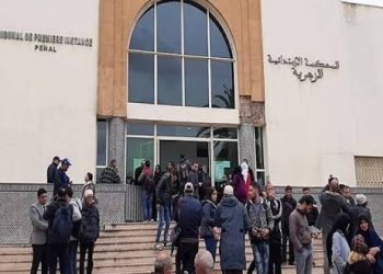 وكيل الملك بالدار البيضاء يأمر بإيداع 22 شخصاً السجن و20 قاصراً مركز التهذيب إثر أحداث شغب مباراة الوداد واتحاد يعقوب المنصور