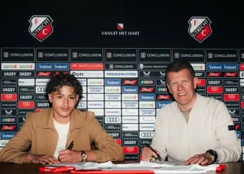 موهبة المغرب داني بوشتة يحترف في أوتريخت حتى 2029