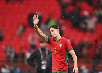 رسالة نايف أكرد المؤثرة: “سأكون أول مشجع للمنتخب من خارج الملعب”