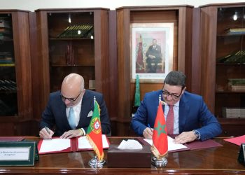 المغرب والبرتغال يوقعان اتفاق الاعتراف المتبادل برخص السياقة