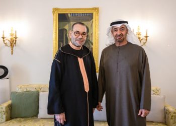 جلالة الملك محمد السادس ومحمد بن زايد يتباحثان قضايا الخليج والشرق الأوسط