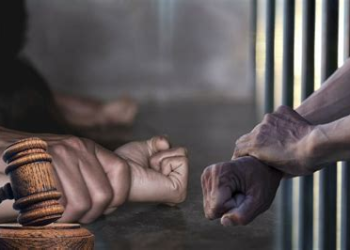 توقيف تسعة أشخاص وسيدة في ملف استغلال جنسي مزعوم لقاصرتين بإقليم تاونات