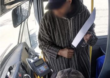 محكمة الجديدة تدين المتهم بسرقة محصل حافلة تحت التهديد بـ20 سنة سجنا