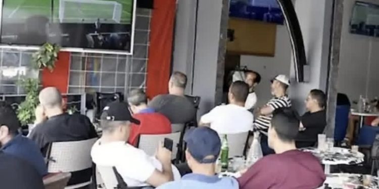 أزمة بث “beIN Sports” تُشعل غضب المقاهي بالمغرب بسبب تعطيل الديكودرات وارتفاع الاشتراكات