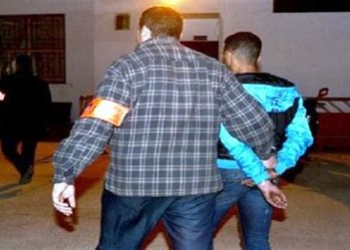 سقوط ناشر فيديو يشرح تصنيع سلاح ناري تقليدي بضواحي آسفي